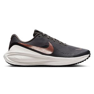 Nike Revolution 8